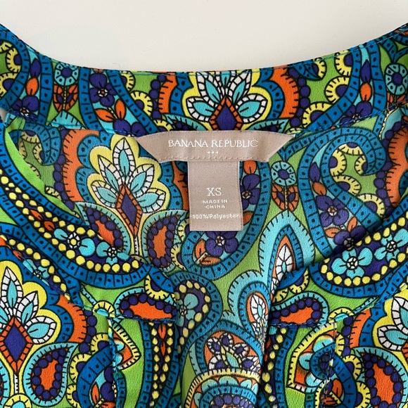 Banana republic colorful tank top. - Picture 3 of 4